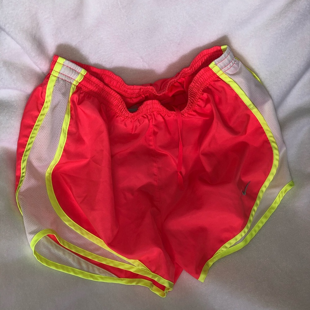 NIKE DRI-FIT RUNNING SHORTS